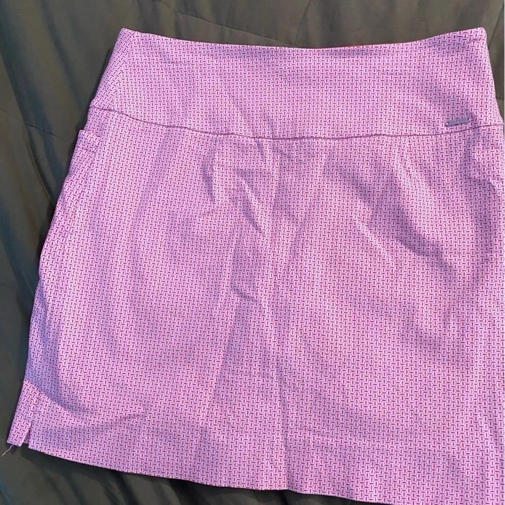 Woman’s Pencil Skirt/Skort